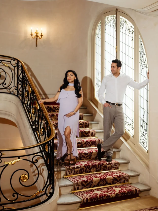 Maternity session but with a touch of edito at the Plaza Athénée 💜✨  @sahar.pez @a_wiener 
@parisianmakeup_ 
@plaza_athenee 
#throughtheglassparis